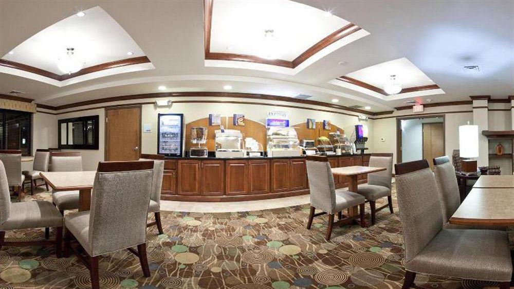 波特兰地区-温哥华购物商场智选假日酒店 外观 照片